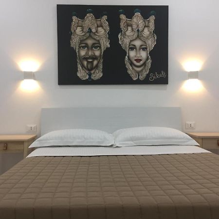 Sikule Bed & Breakfast Santa Teresa Di Riva Bagian luar foto