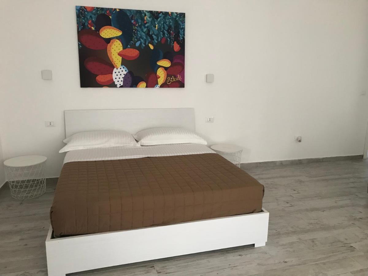 Sikule Bed & Breakfast Santa Teresa Di Riva Bagian luar foto