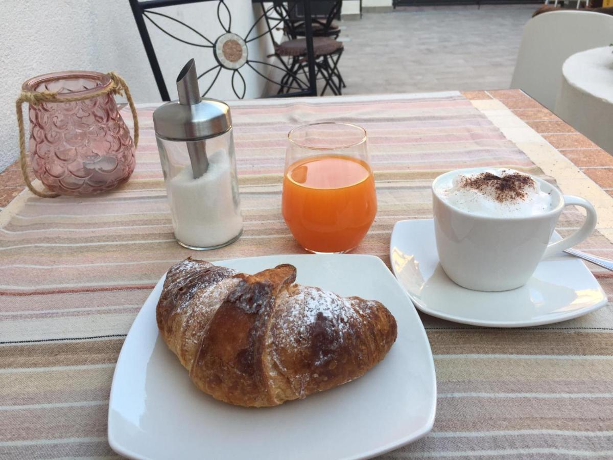 Sikule Bed & Breakfast Santa Teresa Di Riva Bagian luar foto