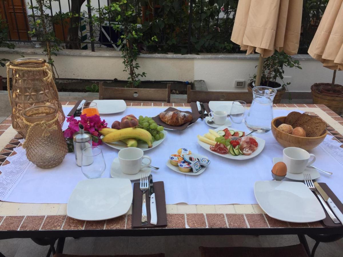 Sikule Bed & Breakfast Santa Teresa Di Riva Bagian luar foto